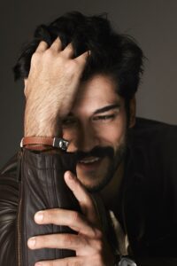 burak-ozcivit-kardesim-benim-gq-turkiye-4